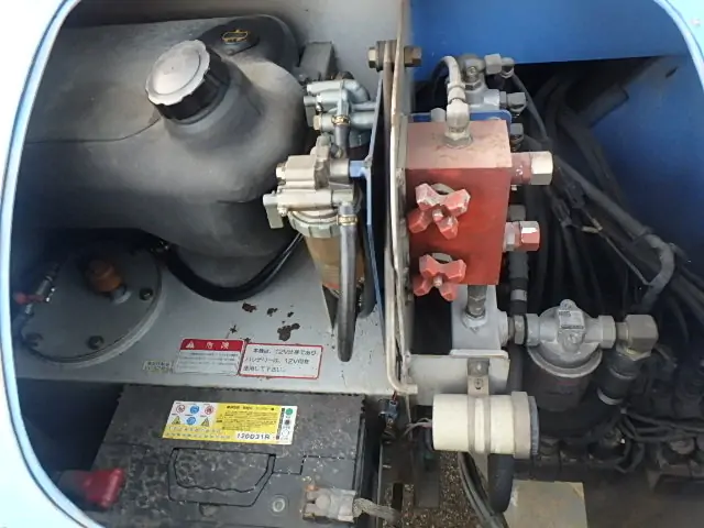 自走式７mクローラー型エンジン式高所作業車　NUL070R｜高所作業車･建柱車トータルサポート by 神田車輌株式会社