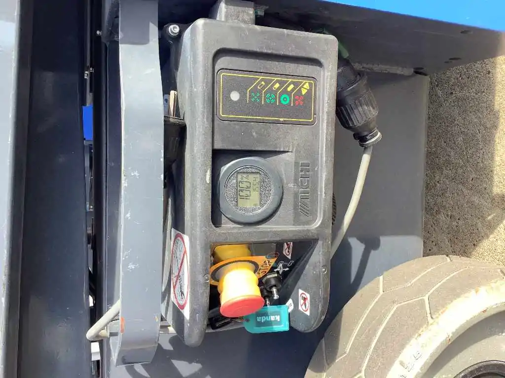 SV08E1NL   8M 垂直昇降型高所作業車｜高所作業車･建柱車トータルサポート by 神田車輌株式会社